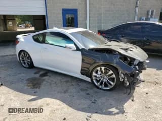 ✅ 2016 Hyundai Genesis Coupe R-Spec • VIN: KMHHU6KJXGU133444 • Lot: 69597985. Wystawiony na Copart z przebiegiem Nie podano. Bezpłatny archiwum sprzedaży aukcyjnych z USA i szczegółowy raport historii pojazdu na DreamBid. Zdjęcie 4.
