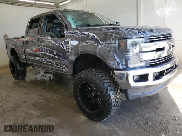 ✅ 2018 Ford F-250 XL • VIN: 1FT7W2BT3JEC75074 • Lot: 86683615. Listed on Copart with 124,385 mi. Free auction sales archive from the USA and detailed vehicle history report at DreamBid. Image 4.