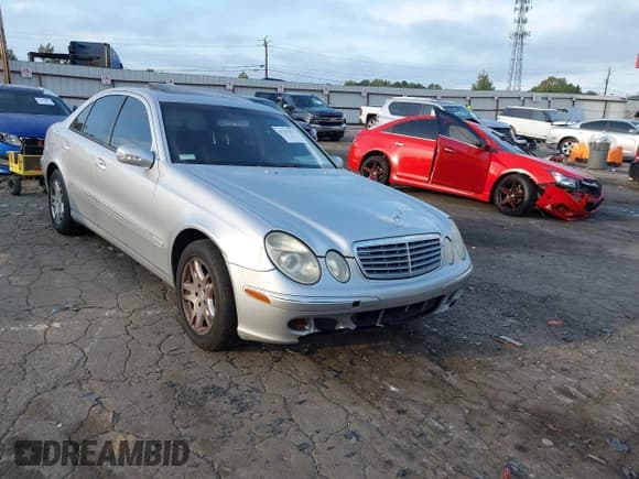 ✅ 2003 Mercedes-Benz E 320 • VIN: WDBUF65J63A118930 • Лот: 43279477. Опубликован ранее на IAAI с пробегом 205 787 миль. Бесплатный доступ к архиву аукционных продаж из США и подробный отчёт об истории автомобиля на DreamBid. Изображение 1.