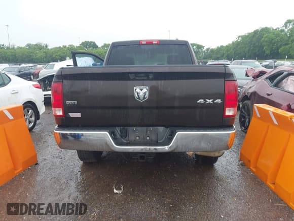 ✅ 2010 Dodge 1500 TRX • VIN: 1D7RV1GTXAS260089 • Lot: 42310926. Wystawiony na IAAI z przebiegiem 290 531 mil. Bezpłatny archiwum sprzedaży aukcyjnych z USA i szczegółowy raport historii pojazdu na DreamBid. Zdjęcie 16.