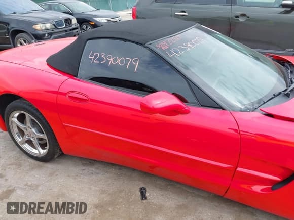 ✅ 2004 Chevrolet Corvette • VIN: 1G1YY32G145105168 • Лот: 42390079. Опубликован ранее на IAAI с пробегом 44 073 миль. Бесплатный доступ к архиву аукционных продаж из США и подробный отчёт об истории автомобиля на DreamBid. Изображение 13.
