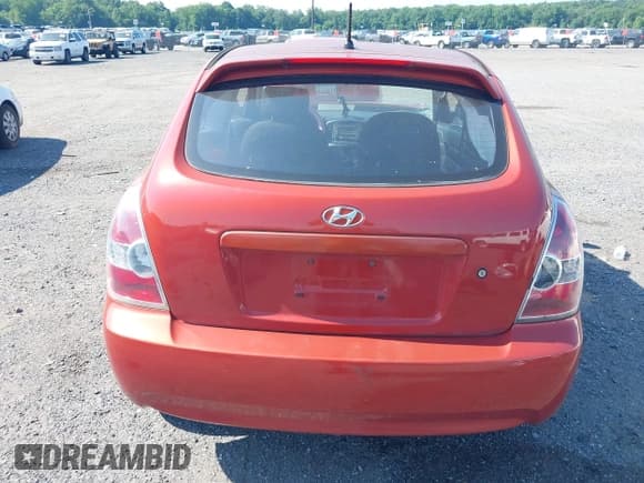 ✅ 2008 Hyundai Accent GS • VIN: KMHCM36C38U070046 • Lot: 42541567. Wystawiony na IAAI z przebiegiem 161 296 mil. Bezpłatny archiwum sprzedaży aukcyjnych z USA i szczegółowy raport historii pojazdu na DreamBid. Zdjęcie 16.
