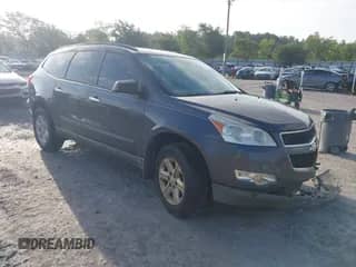 2009 Chevrolet Traverse LS z VIN 1GNEV13D69S143068, wystawiony jako IAAI lot #42637832 z przebiegiem 152 270 mil mil oraz . Historia ofert i sprzedaży dostępna na DreamBid. Obrazek 1.