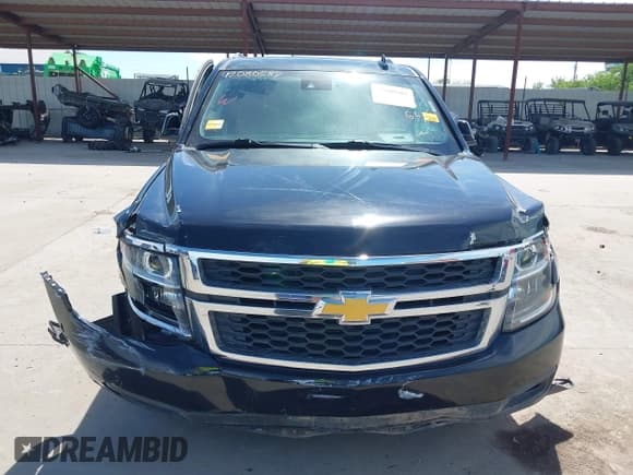 ✅ 2020 Chevrolet Suburban LT • VIN: 1GNSCHKC2LR305366 • Lot: 42080587. Wystawiony na IAAI z przebiegiem 163 540 mil. Bezpłatny archiwum sprzedaży aukcyjnych z USA i szczegółowy raport historii pojazdu na DreamBid. Zdjęcie 12.