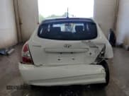 ✅ 2009 Hyundai Accent GS • VIN: KMHCM36C29U116578 • Лот: 64082935. Опубликован ранее на Copart с пробегом 91 454 миль. Бесплатный доступ к архиву аукционных продаж из США и подробный отчёт об истории автомобиля на DreamBid. Изображение 6.