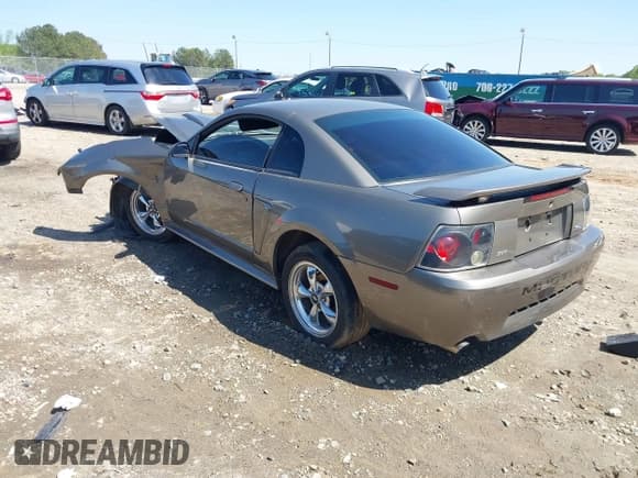 ✅ 2001 Ford Mustang Standard • VIN: 1FAFP40471F119958 • Лот: 41977024. Опубликован ранее на IAAI с пробегом Не указан. Бесплатный доступ к архиву аукционных продаж из США и подробный отчёт об истории автомобиля на DreamBid. Изображение 3.