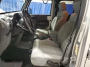 ✅ 2008 Jeep Wrangler Unlimited Rubicon • VIN: 1J4GA69128L590958 • Lot: 54013755. Listed on Copart with 146,997 mi. Free auction sales archive from the USA and detailed vehicle history report at DreamBid. Image 7.