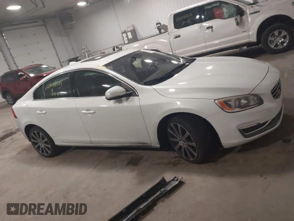 ✅ 2016 Volvo S60 T5 Drive-E Premier • VIN: LYV402FK5GB099370 • Lot: 43108505. Listed on IAAI with 81,139 mi. Free auction sales archive from the USA and detailed vehicle history report at DreamBid. Image 13.