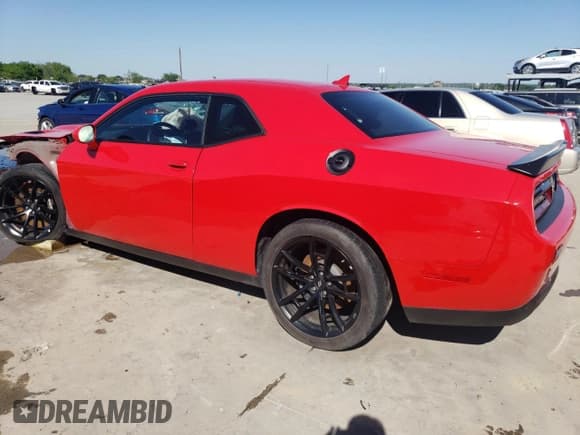 ✅ 2022 Dodge Challenger R/T Scat Pack Widebody • VIN: 2C3CDZFJ0NH128798 • Lot: 49506834. Wystawiony na Copart z przebiegiem 22 944 mil. Bezpłatny archiwum sprzedaży aukcyjnych z USA i szczegółowy raport historii pojazdu na DreamBid. Zdjęcie 2.