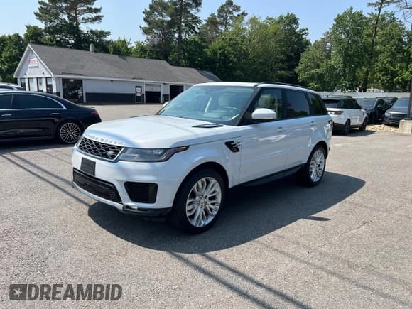 ✅ 2018 Land Rover Range Rover Sport HSE • VIN: SALWR2RK8JA801747 • Lot: 61385965. Listed on Copart with 145,457 mi. Free auction sales archive from the USA and detailed vehicle history report at DreamBid. Image 1.