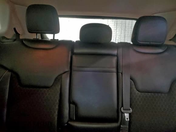 ✅ 2018 Jeep Compass Altitude • VIN: 3C4NJCBB5JT487428 • Lot: 95551155. Wystawiony na Copart z przebiegiem Nie podano. Bezpłatny archiwum sprzedaży aukcyjnych z USA i szczegółowy raport historii pojazdu na DreamBid. Zdjęcie 10.