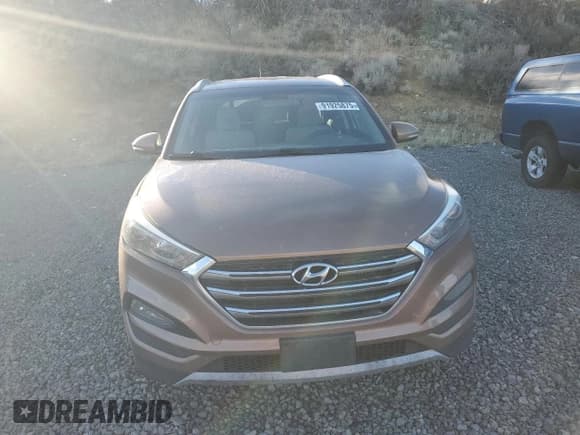 ✅ 2017 Hyundai Tucson Sport • VIN: KM8J3CA26HU402022 • Лот: 91925875. Опубликован ранее на Copart с пробегом 146 455 миль. Бесплатный доступ к архиву аукционных продаж из США и подробный отчёт об истории автомобиля на DreamBid. Изображение 5.