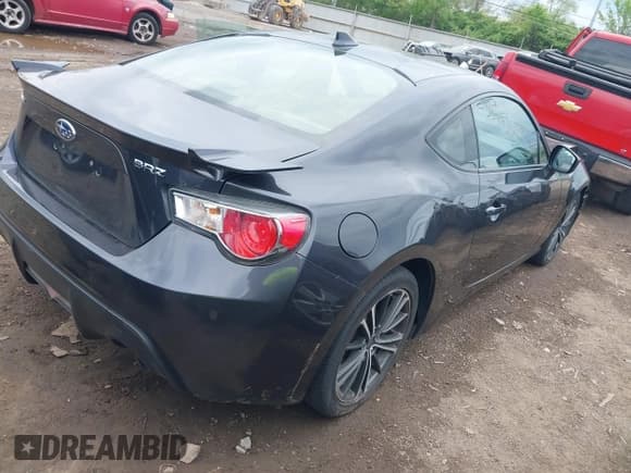 ✅ 2015 Subaru BRZ Limited • VIN: JF1ZCAC12F8600236 • Lot: 42144183. Listed on IAAI with 141,668 mi. Free auction sales archive from the USA and detailed vehicle history report at DreamBid. Image 4.