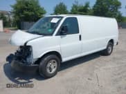 ✅ 2019 Chevrolet Express Cargo • VIN: 1GCWGBFP1K1355374 • Лот: 42350765. Опубликован ранее на IAAI с пробегом 316 510 миль. Бесплатный доступ к архиву аукционных продаж из США и подробный отчёт об истории автомобиля на DreamBid. Изображение 2.