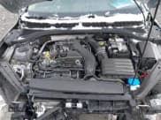 ✅ 2024 Volkswagen Jetta SE • VIN: 3VW7M7BU8RM050549 • Lot: 43900235. Wystawiony na IAAI z przebiegiem 42 704 mil. Bezpłatny archiwum sprzedaży aukcyjnych z USA i szczegółowy raport historii pojazdu na DreamBid. Zdjęcie 10.