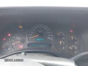 ✅ 2005 Chevrolet Silverado 2500HD Work Truck • VIN: 1GCHK24U75E302563 • Lot: 42897535. Wystawiony na IAAI z przebiegiem 224 776 mil. Bezpłatny archiwum sprzedaży aukcyjnych z USA i szczegółowy raport historii pojazdu na DreamBid. Zdjęcie 7.