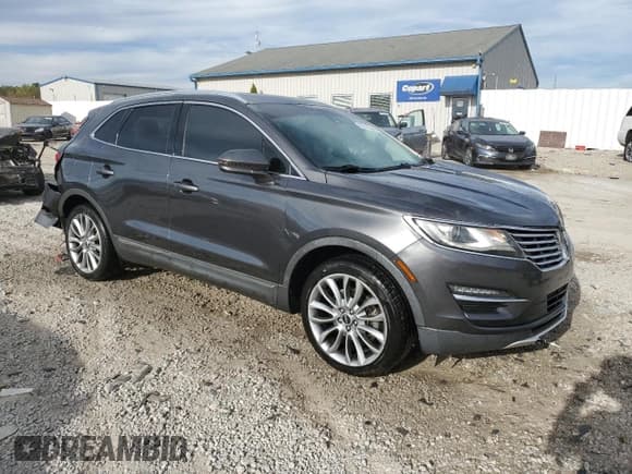 ✅ 2017 Lincoln MKC Reserve • VIN: 5LMCJ3C96HUL52082 • Lot: 87216345. Wystawiony na Copart z przebiegiem 89 232 mil. Bezpłatny archiwum sprzedaży aukcyjnych z USA i szczegółowy raport historii pojazdu na DreamBid. Zdjęcie 4.