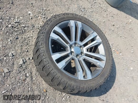 ✅ 2015 GMC Sierra 1500 SLT • VIN: 3GTU2VEC3FG292114 • Lot: 42853324. Listed on IAAI with 198,860 mi. Free auction sales archive from the USA and detailed vehicle history report at DreamBid. Image 12.