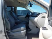 ✅ 2011 Volkswagen Routan SE • VIN: 2V4RW3DGXBR805002 • Lot: 42281499. Listed on IAAI with 139,913 mi. Free auction sales archive from the USA and detailed vehicle history report at DreamBid. Image 5.