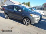 ✅ 2013 Ford Escape SE • VIN: 1FMCU9GX3DUD06452 • Lot: 43735354. Listed on IAAI with 197,951 mi. Free auction sales archive from the USA and detailed vehicle history report at DreamBid. Image 1.
