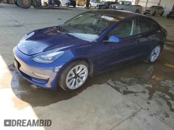 ✅ 2023 Tesla Model 3 • VIN: 5YJ3E1EA4PF449389 • Lot: 57634425. Wystawiony na Copart z przebiegiem 101 402 mil. Bezpłatny archiwum sprzedaży aukcyjnych z USA i szczegółowy raport historii pojazdu na DreamBid. Zdjęcie 1.