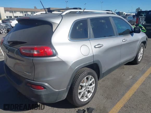 ✅ 2014 Jeep Cherokee Latitude • VIN: 1C4PJLCB2EW265534 • Лот: 43860817. Опубликован ранее на IAAI с пробегом 200 349 миль. Бесплатный доступ к архиву аукционных продаж из США и подробный отчёт об истории автомобиля на DreamBid. Изображение 4.