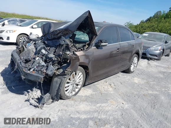 ✅ 2011 Volkswagen Jetta SEL • VIN: 3VWLX7AJ1BM368760 • Лот: 41259990. Опубликован ранее на IAAI с пробегом Не указан. Бесплатный доступ к архиву аукционных продаж из США и подробный отчёт об истории автомобиля на DreamBid. Изображение 2.