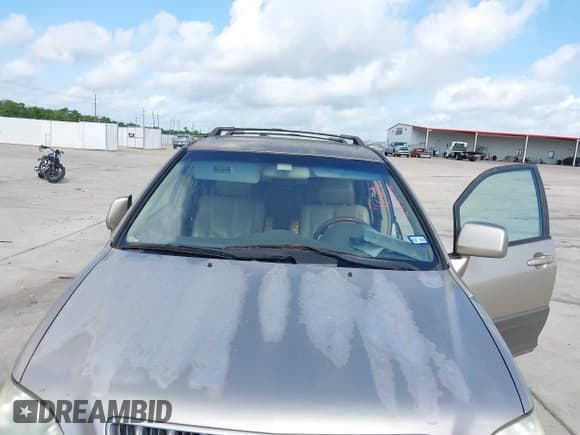 ✅ 2001 Lexus RX 300 • VIN: JTJGF10UX10113863 • Lot: 42455576. Listed on IAAI with Not provided. Free auction sales archive from the USA and detailed vehicle history report at DreamBid. Image 6.