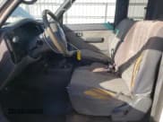 ✅ 1999 Toyota Tacoma • VIN: 4TAWM72N2XZ527880 • Лот: 82692715. Опубликован ранее на Copart с пробегом 180 720 миль. Бесплатный доступ к архиву аукционных продаж из США и подробный отчёт об истории автомобиля на DreamBid. Изображение 7.