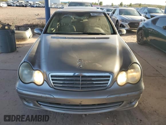 ✅ 2006 Mercedes-Benz C 280 Luxury • VIN: WDBRF54H76A822296 • Lot: 44779465. Wystawiony na Copart z przebiegiem 212 600 mil. Bezpłatny archiwum sprzedaży aukcyjnych z USA i szczegółowy raport historii pojazdu na DreamBid. Zdjęcie 5.