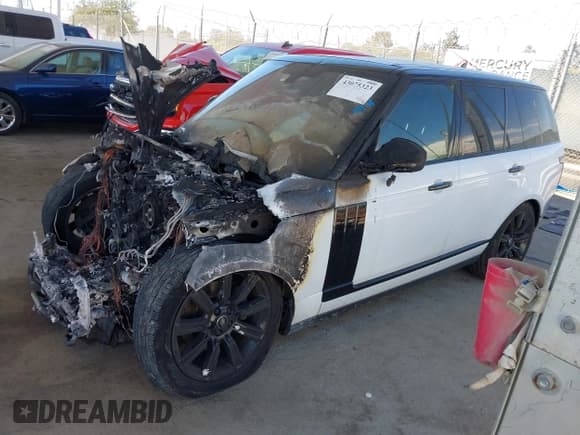 ✅ 2016 Land Rover Range Rover HSE • VIN: SALGS2KF1GA259096 • Lot: 43075323. Listed on IAAI with Not provided. Free auction sales archive from the USA and detailed vehicle history report at DreamBid. Image 2.