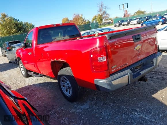 ✅ 2007 Chevrolet Silverado 1500 1LT • VIN: 1GCEC14017Z513390 • Lot: 43621590. Listed on IAAI with 134,530 mi. Free auction sales archive from the USA and detailed vehicle history report at DreamBid. Image 3.