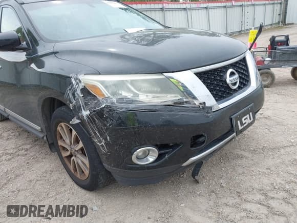 ✅ 2014 Nissan Pathfinder S • VIN: 5N1AR2MN4EC679445 • Lot: 41893251. Listed on IAAI with 189,848 mi. Free auction sales archive from the USA and detailed vehicle history report at DreamBid. Image 6.
