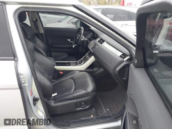 ✅ 2017 Land Rover Range Rover Evoque SE • VIN: SALVP2BG6HH181943 • Lot: 43547899. Listed on IAAI with 136,004 mi. Free auction sales archive from the USA and detailed vehicle history report at DreamBid. Image 5.