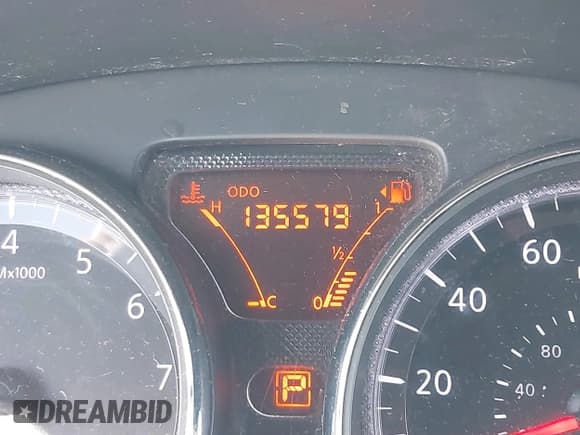 ✅ 2017 Nissan Note SV • VIN: 3N1CE2CPXHL370618 • Lot: 41832326. Wystawiony na IAAI z przebiegiem 135 579 mil. Bezpłatny archiwum sprzedaży aukcyjnych z USA i szczegółowy raport historii pojazdu na DreamBid. Zdjęcie 16.