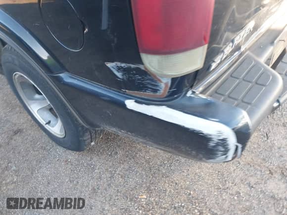 2001 Chevrolet Blazer LS с VIN 1GNCS13W51K254619, выставлен на аукционе IAAI как лот 41210740 с пробегом 227 301 миль миль и . История ставок и продаж доступна на DreamBid. Изображение 12.