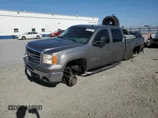 ✅ 2007 GMC Sierra 2500HD SLE1 • VIN: 1GTHK236X7F552640 • Lot: 62214315. Wystawiony na Copart z przebiegiem 213 447 mil. Bezpłatny archiwum sprzedaży aukcyjnych z USA i szczegółowy raport historii pojazdu na DreamBid. Zdjęcie 1.