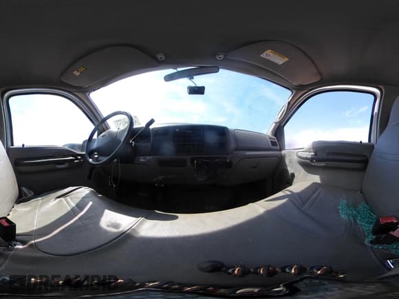 ✅ 2001 Ford F-250 XL • VIN: 1FTNF20L81EB33121 • Lot: 42902232. Listed on IAAI with 148,711 mi. Free auction sales archive from the USA and detailed vehicle history report at DreamBid. Image 20.