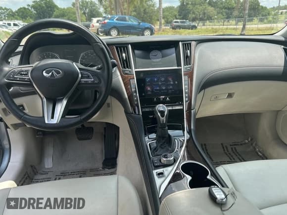 ✅ 2019 Infiniti Q50 Luxe • VIN: JN1EV7AP5KM512847 • Лот: 56390835. Опубликован ранее на Copart с пробегом 88 899 миль. Бесплатный доступ к архиву аукционных продаж из США и подробный отчёт об истории автомобиля на DreamBid. Изображение 9.