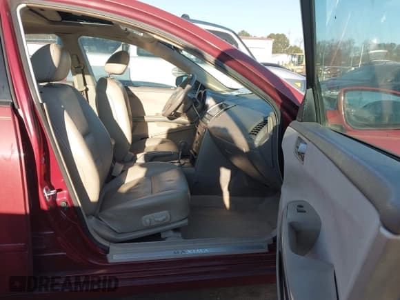 ✅ 2004 Nissan Maxima SL • VIN: 1N4BA41E04C892459 • Лот: 41369946. Опубликован ранее на IAAI с пробегом 173 090 миль. Бесплатный доступ к архиву аукционных продаж из США и подробный отчёт об истории автомобиля на DreamBid. Изображение 5.