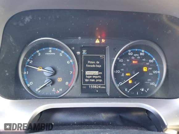 ✅ 2018 Toyota RAV4 LE • VIN: JTMBFREV2JD225255 • Лот: 90638465. Опубликован ранее на Copart с пробегом 159 824 миль. Бесплатный доступ к архиву аукционных продаж из США и подробный отчёт об истории автомобиля на DreamBid. Изображение 9.