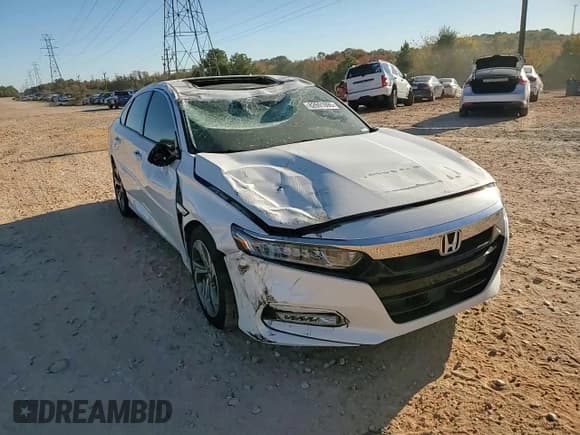 ✅ 2019 Honda Accord EX • VIN: 1HGCV1F4XKA007292 • Lot: 82691095. Listed on Copart with 92,686 mi. Free auction sales archive from the USA and detailed vehicle history report at DreamBid. Image 13.