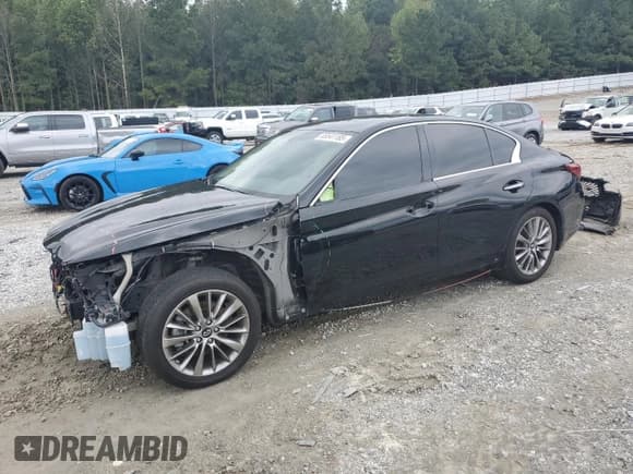 ✅ 2018 Infiniti Q50 Luxe • VIN: JN1EV7AP5JM354461 • Lot: 85541185. Listed on Copart with 81,190 mi. Free auction sales archive from the USA and detailed vehicle history report at DreamBid. Image 1.