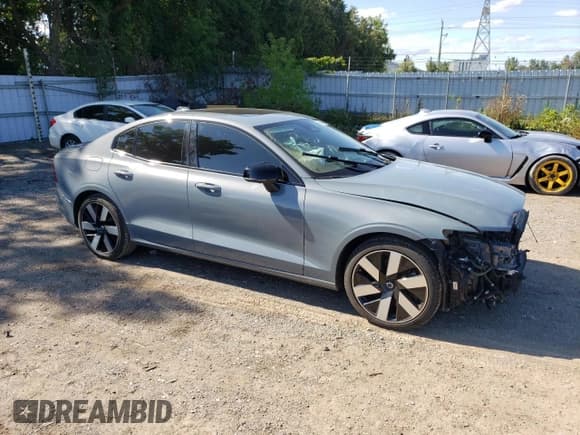✅ 2024 Volvo S60 Ultimate Dark Theme • VIN: 7JRH60FM4RG295573 • Lot: 69196995. Listed on Copart with 33,997 mi. Free auction sales archive from the USA and detailed vehicle history report at DreamBid. Image 4.