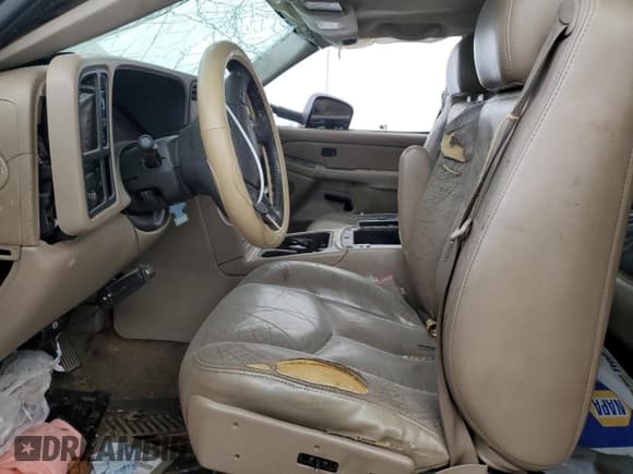 ✅ 2005 Chevrolet Silverado 2500HD LT • VIN: 1GCHK29U55E103598 • Lot: 82179554. Listed on Copart with 237,683 mi. Free auction sales archive from the USA and detailed vehicle history report at DreamBid. Image 7.