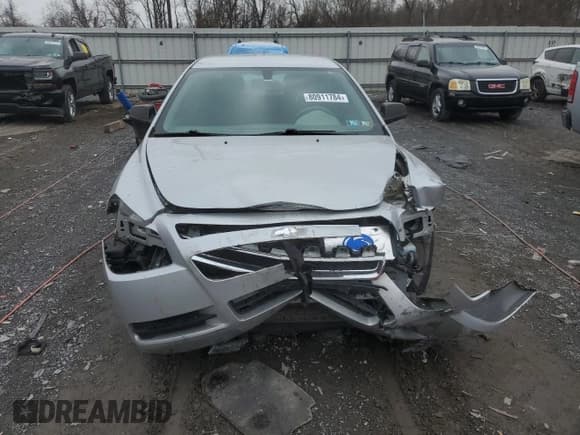 ✅ 2011 Chevrolet Malibu 1LS • VIN: 1G1ZB5E12BF234469 • Lot: 80911784. Listed on Copart with 228,949 mi. Free auction sales archive from the USA and detailed vehicle history report at DreamBid. Image 5.