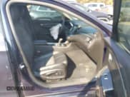 ✅ 2017 Chevrolet Impala LT • VIN: 1G1105SAXHU171875 • Lot: 43257242. Wystawiony na IAAI z przebiegiem 156 396 mil. Bezpłatny archiwum sprzedaży aukcyjnych z USA i szczegółowy raport historii pojazdu na DreamBid. Zdjęcie 5.