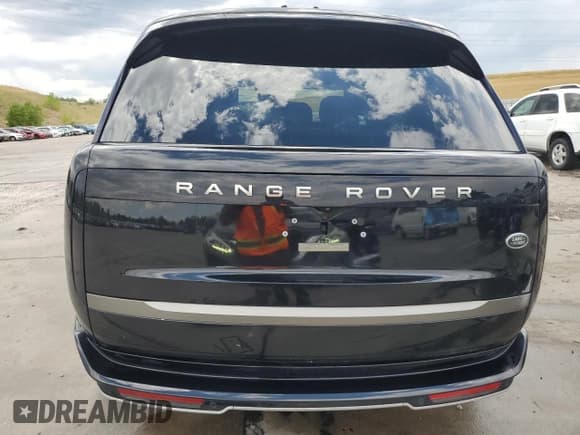 ✅ 2023 Land Rover Range Rover SE • VIN: SALKP9E78PA024106 • Lot: 65081805. Wystawiony na Copart z przebiegiem Nie podano. Bezpłatny archiwum sprzedaży aukcyjnych z USA i szczegółowy raport historii pojazdu na DreamBid. Zdjęcie 6.