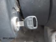 ✅ 2000 Honda Civic Si • VIN: 1HGEM1156YL067577 • Lot: 42040325. Listed on IAAI with Not provided. Free auction sales archive from the USA and detailed vehicle history report at DreamBid. Image 11.