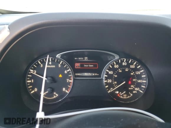 ✅ 2018 Nissan Pathfinder Platinum • VIN: 5N1DR2MM3JC655832 • Lot: 92684135. Listed on Copart with 125,760 mi. Free auction sales archive from the USA and detailed vehicle history report at DreamBid. Image 9.